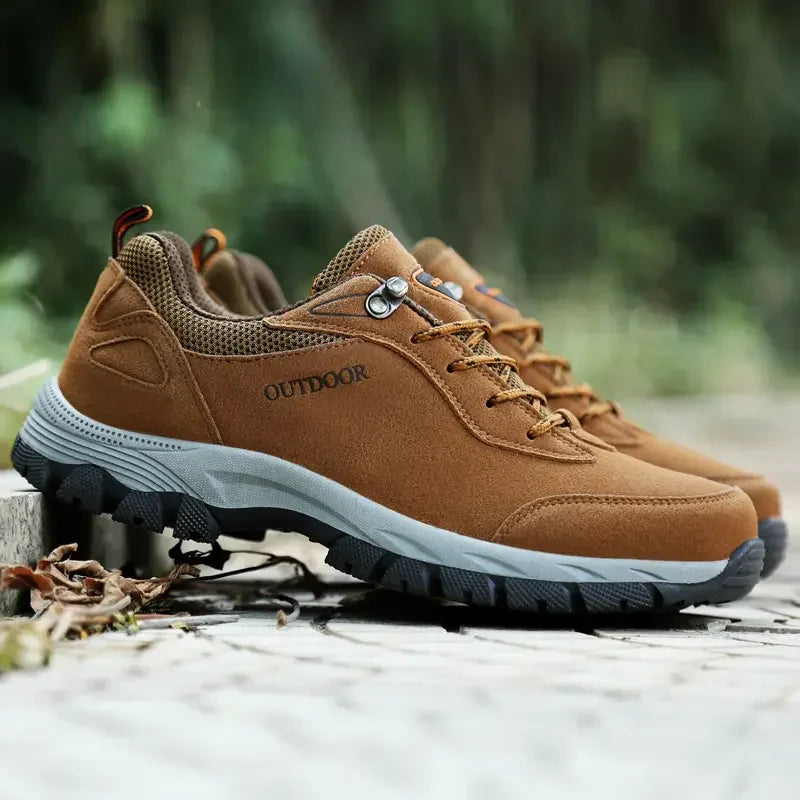 Men's Winter Boots Size 46 - Comfortable Casual Outdoor Footwear in Black - Durable Synthetic Material 3